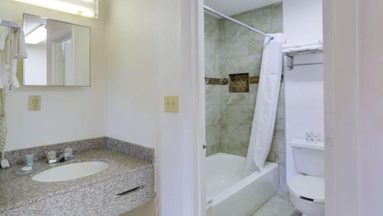 Magnuson Hotel Bradenton Eksteriør billede